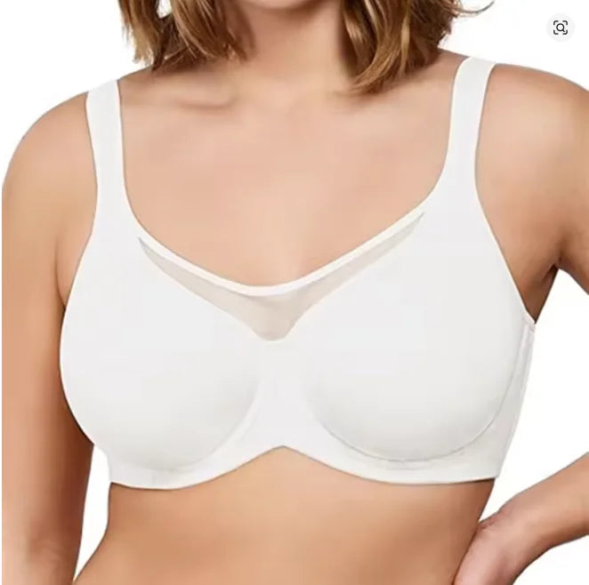 Lovelle Grace minimizer-BH i Vit, på modell